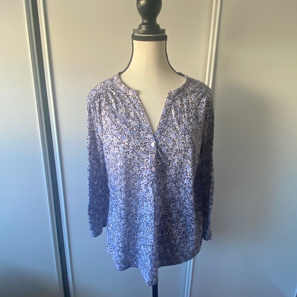 H&M Soft lilac top small flower print - Picture 1 of 5
